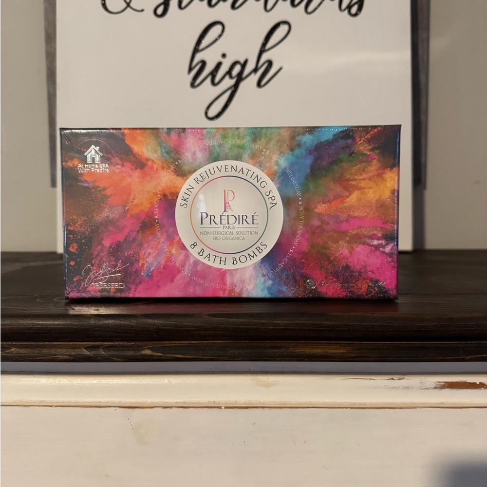 PREDIRE PARIS
8 Bath Bombs | Skin Rejuvenating Spa